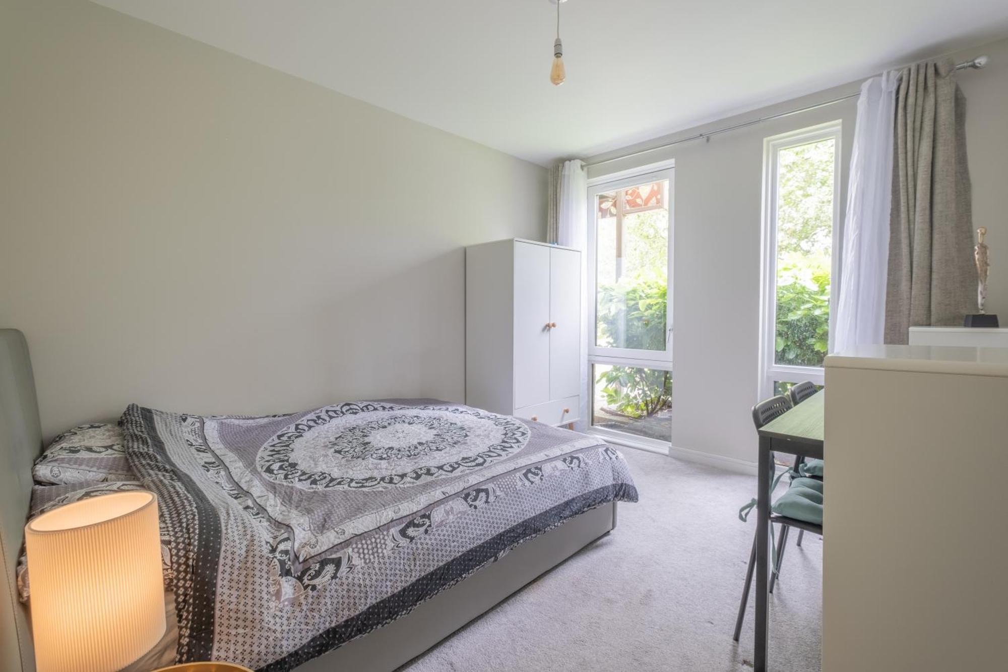 דירות Brand New London Flat With Car Park מראה חיצוני תמונה