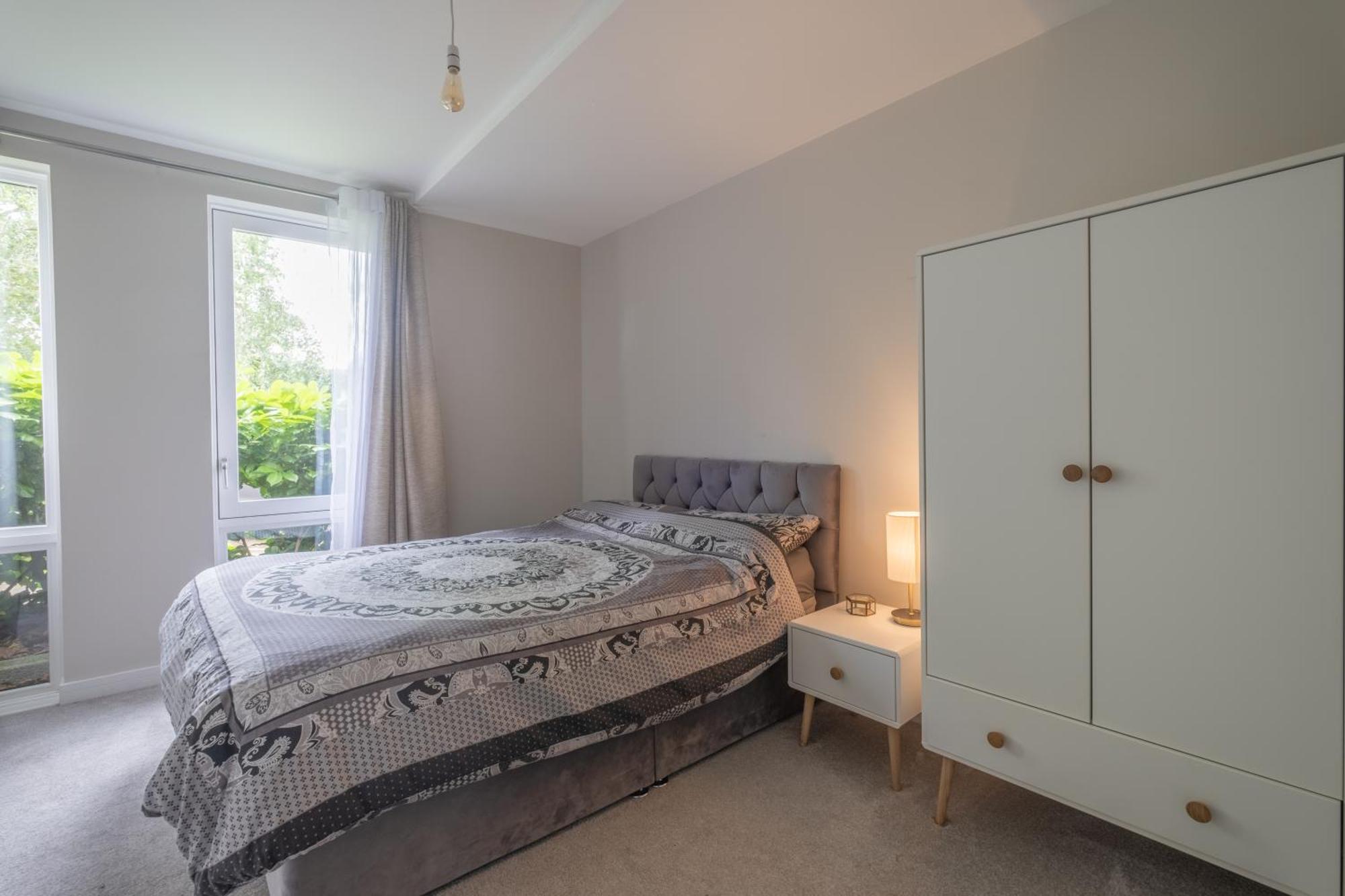 דירות Brand New London Flat With Car Park מראה חיצוני תמונה
